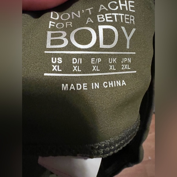 ⭐️NWT Workout Shorts - Picture 4 of 4